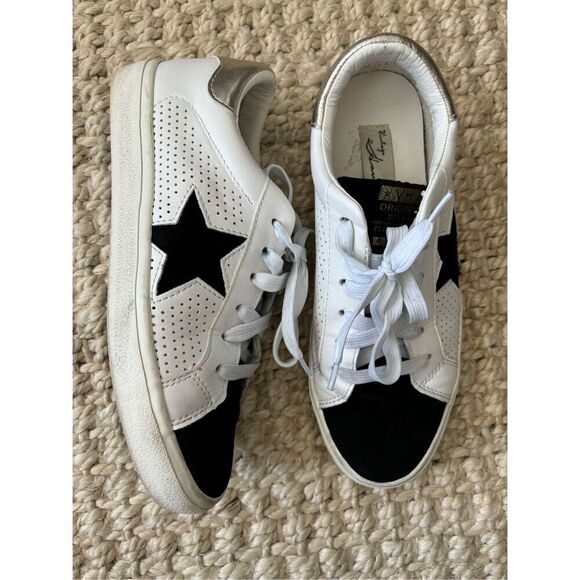 Nearly NEW Vintage Havana Gadol sneaker , $135 - Picture 2 of 9